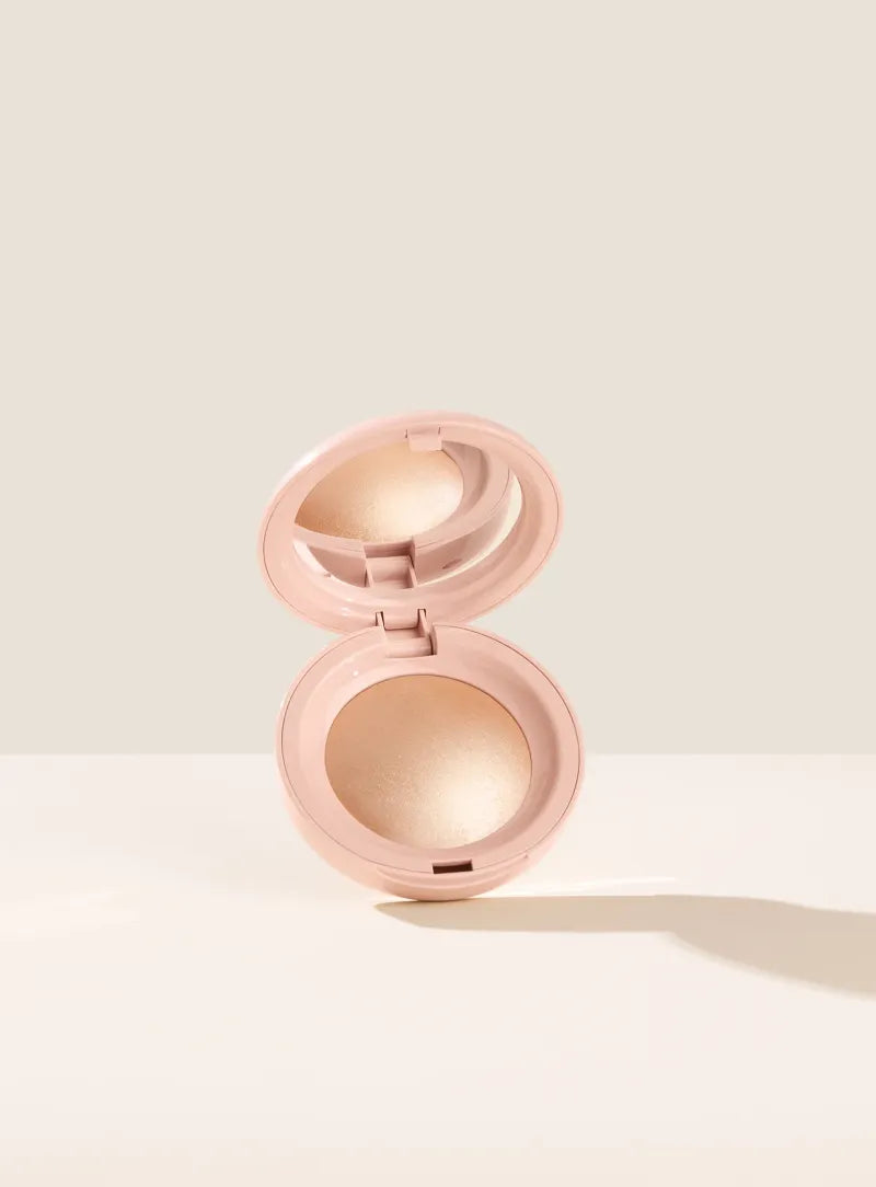 Rare Beauty Positive Light Silky Touch Highlighter | Ultra-Silky, Glass-Like Glow | 2.8 g
