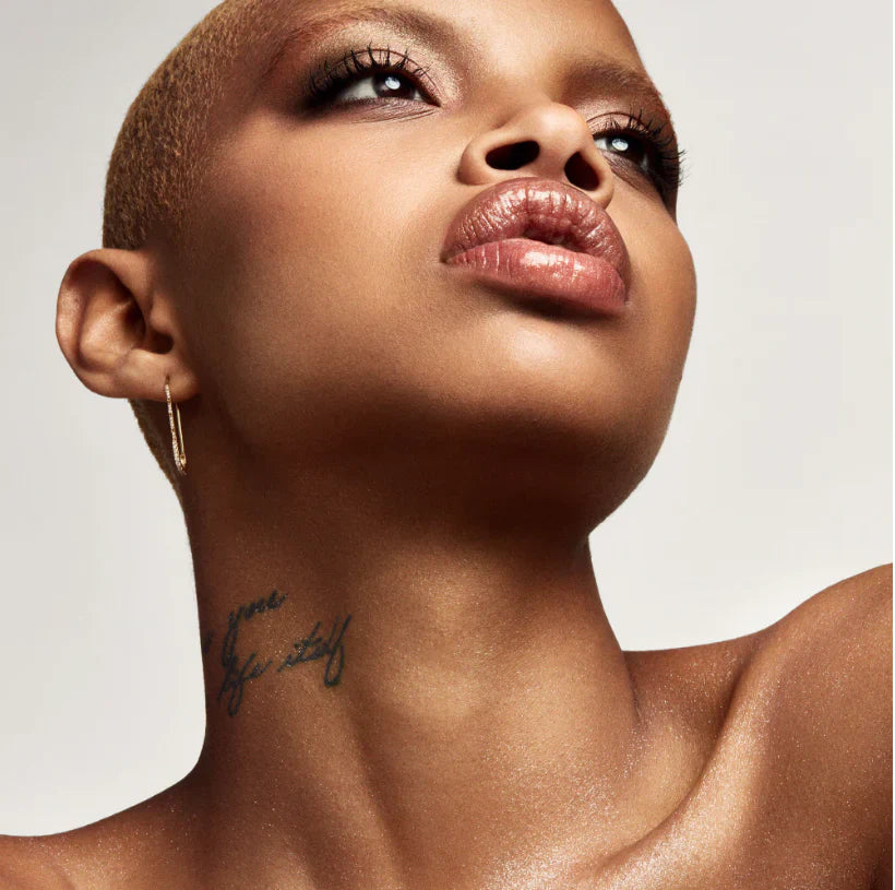 Fenty Beauty Diamond Bomb All-Over Diamond Veil – 3D Diamond-Dusted Highlighter for Face & Body | 8 g