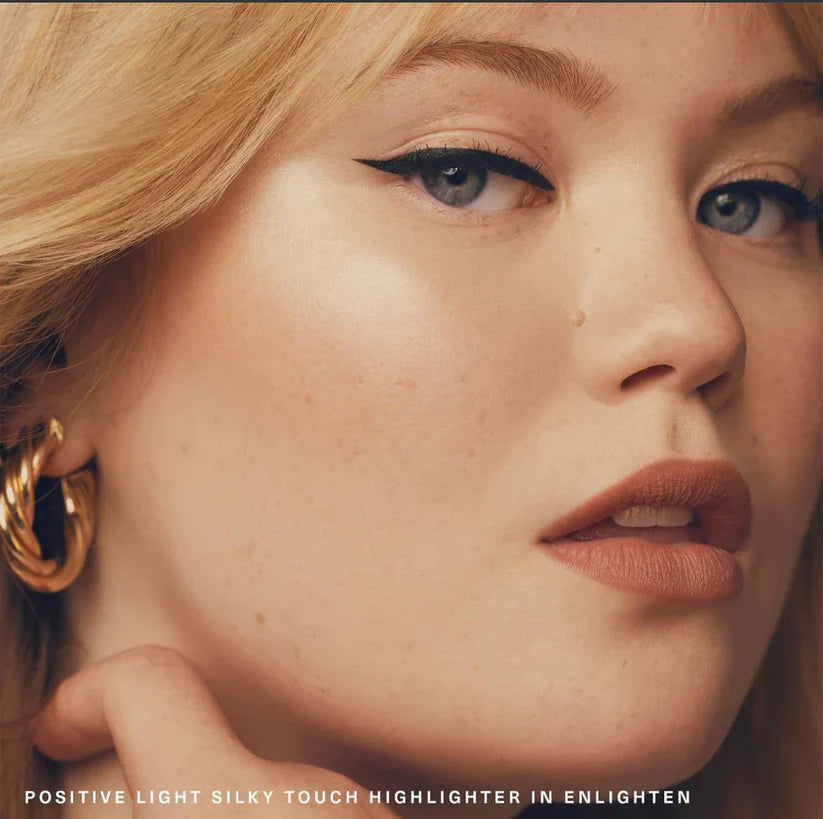 Rare Beauty Positive Light Silky Touch Highlighter | Ultra-Silky, Glass-Like Glow | 2.8 g